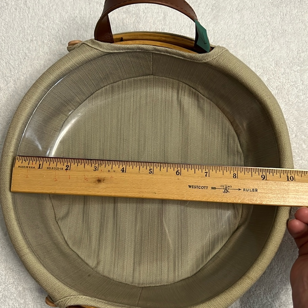 Taskets Renaissance Cloth Lined Pie Holder - Picture 11 of 16
